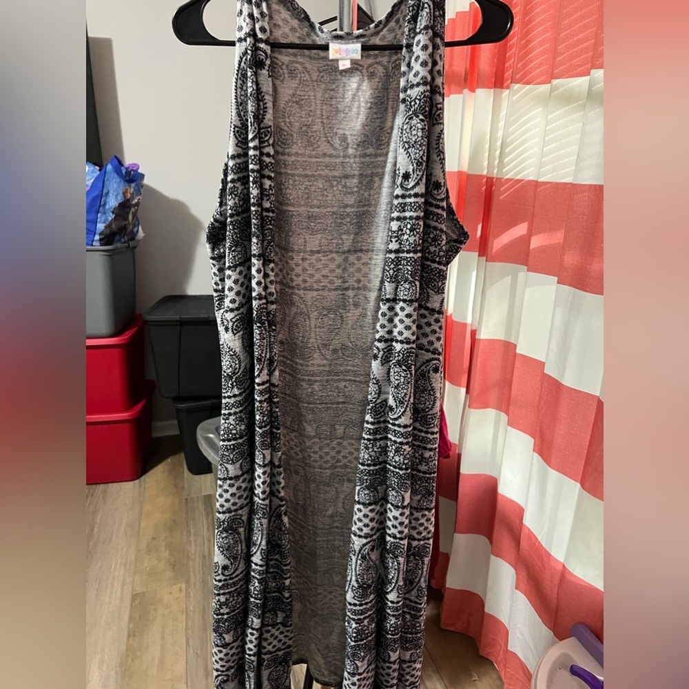 XL - Lularoe Joy Vest